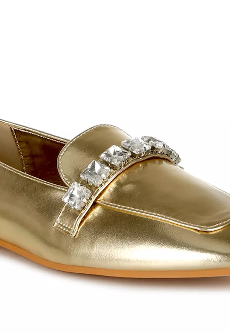 Sepatu Tali Diamante Metalik Berwarna Emas