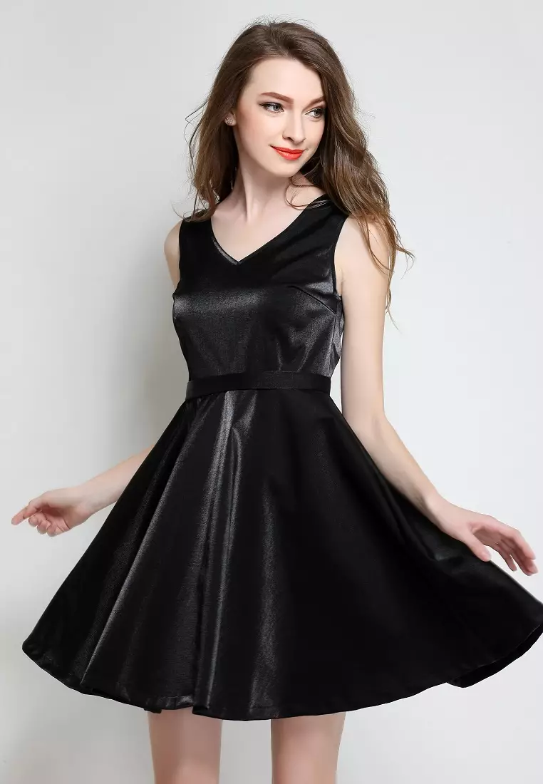 Collectibles New Symphony Fabric Dress S04055BK.