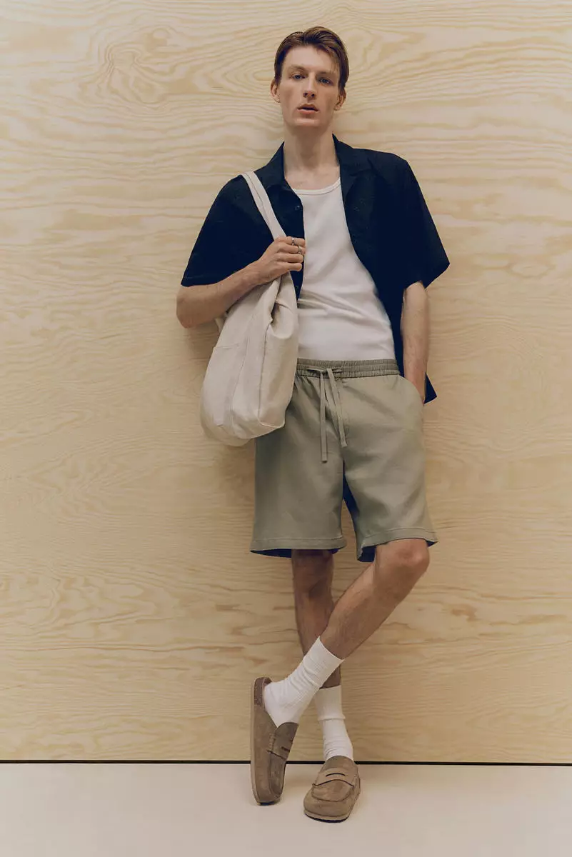 Relaxed Fit Linen-blend shorts