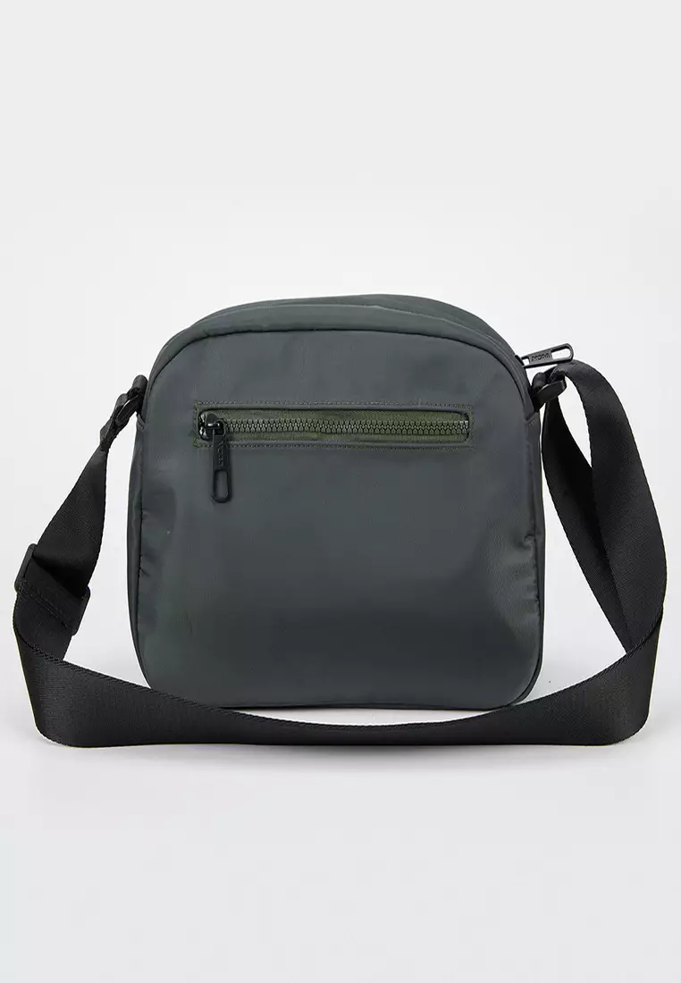 Buy NCAA Men's Shoulder Bag University Of Michigan 2023 Online