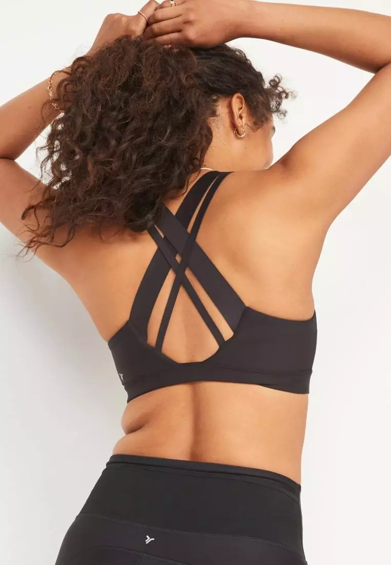 Old Navy - Medium Support PowerSoft Strappy Sports Bra for Women