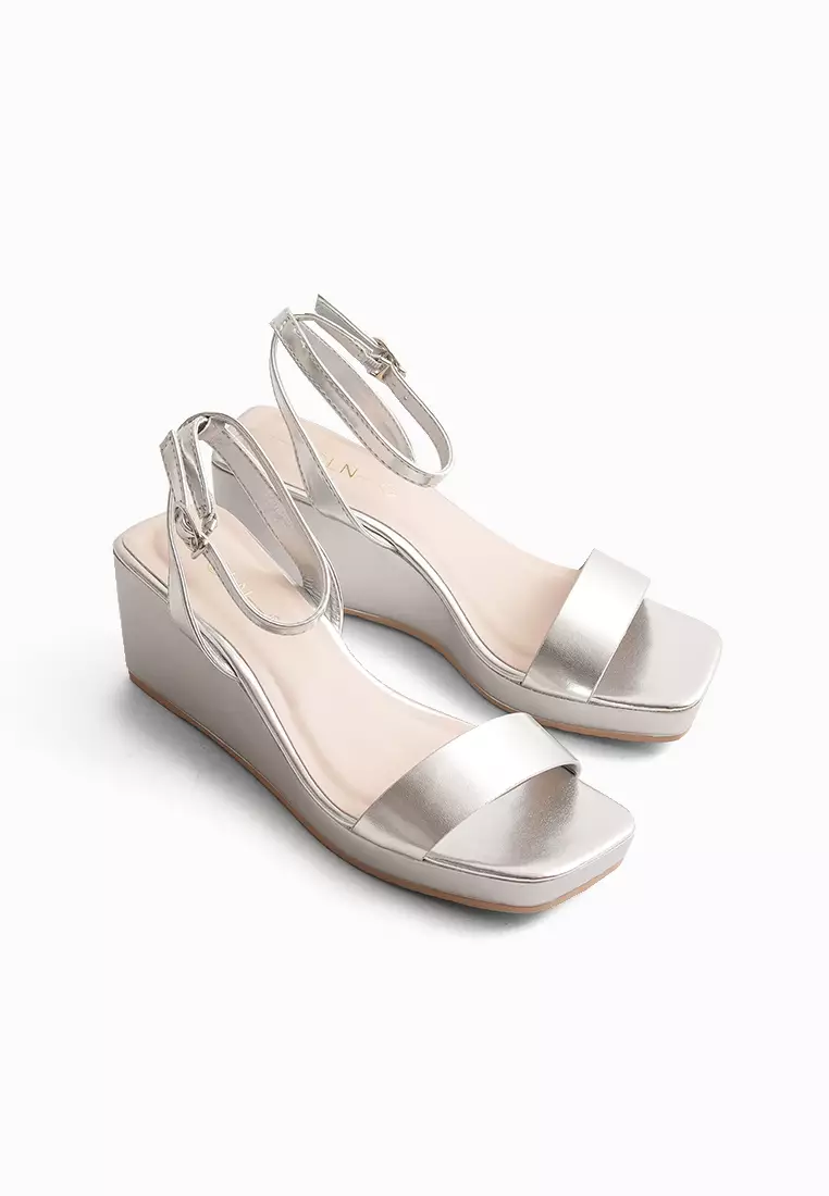 Serbia Wedge Sandals – CLN