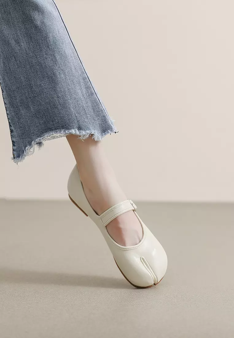 Split Toe Mary Jane Shoes WW202-1