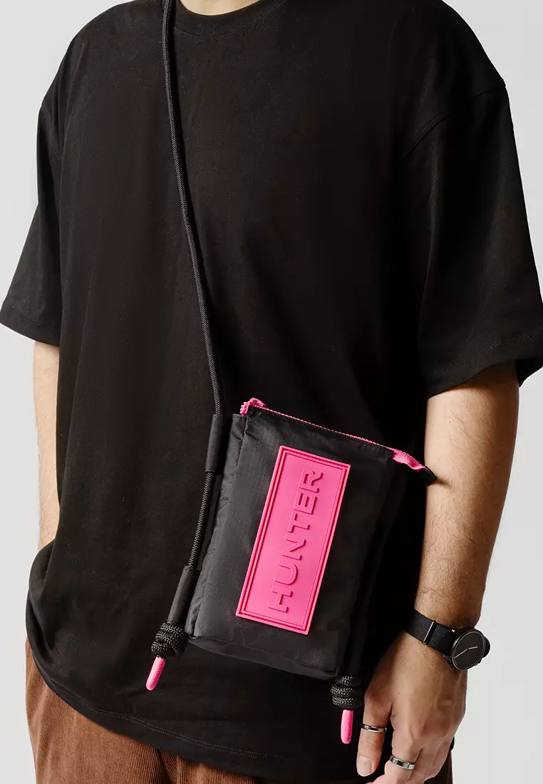 HUNT☆Travel Ripstop Phone Pouch - Black/Red Box Logo Hunter Travel Ripstop Phone Pouch