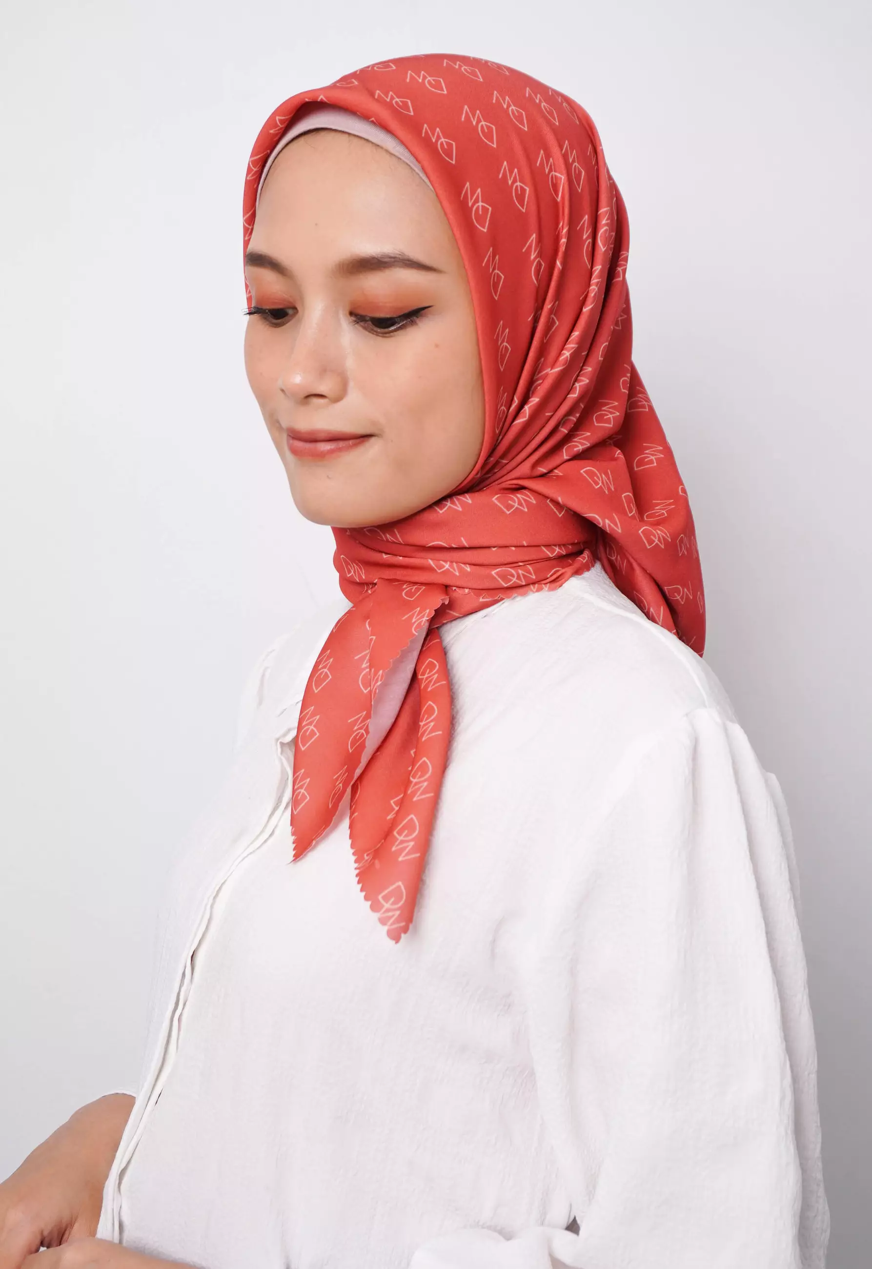 WK061 Kerudung Segi Empat Warna Apricot Motif Premium Anti Mleyot Anti Kusut Anti Lecek Apricot
