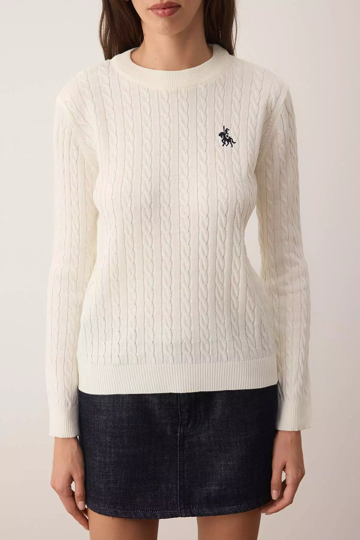 Ecru Horse Embroidered Hair Knit Thin Knitwear Sweater Twoaw26Kz00122