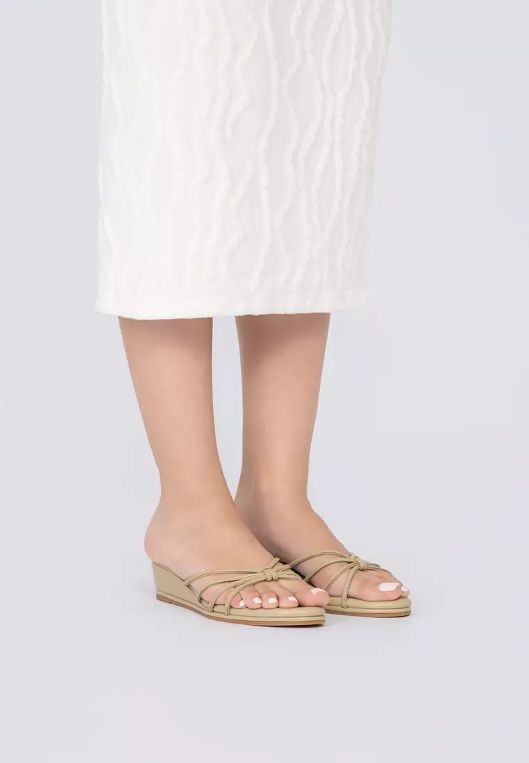 KNOTTED CLOUDFOAM LOW WEDGE HEEL 細帶編織云朵泡沫楔型拖鞋