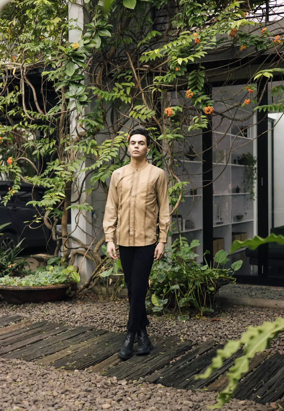 RBJ Kemeja Koko Border Coklat Muda Regular Fit Lengan Panjang Pria