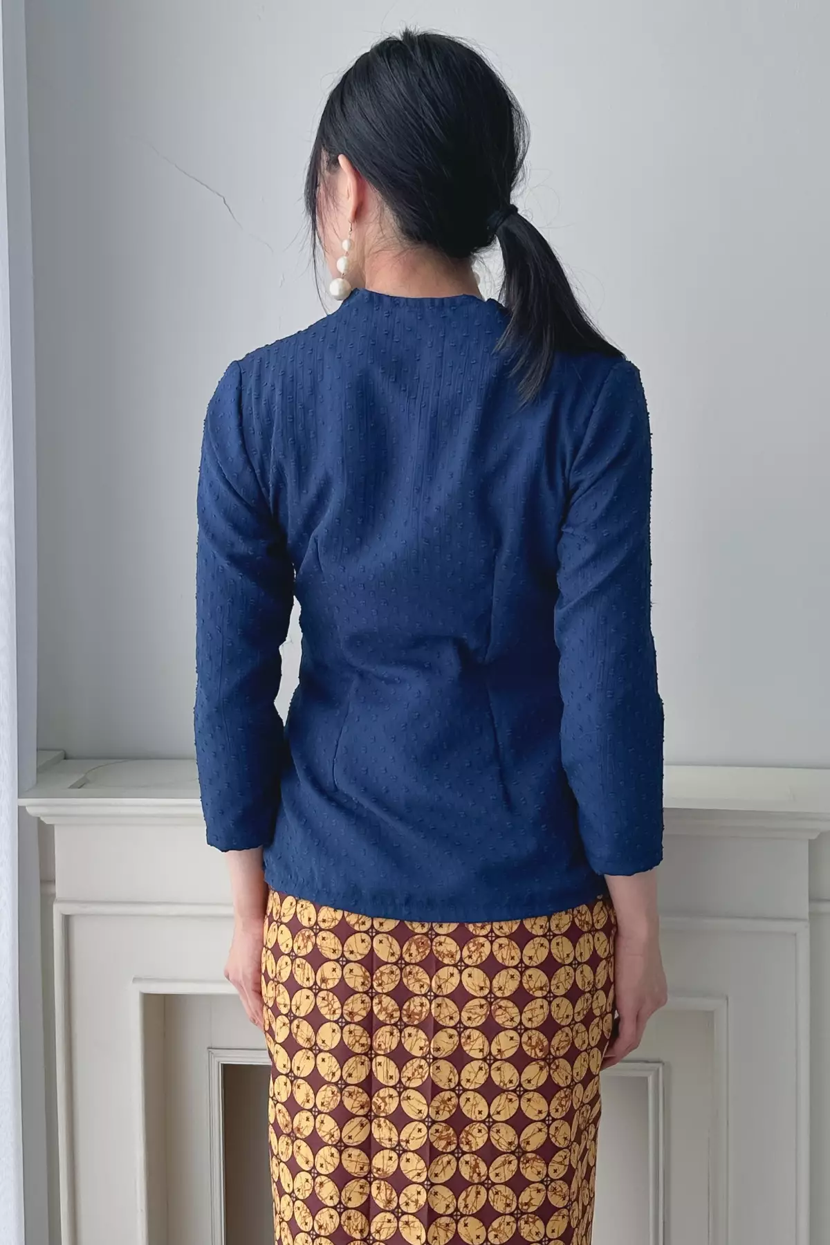 Adelaide Rubiah Biru Kebaya