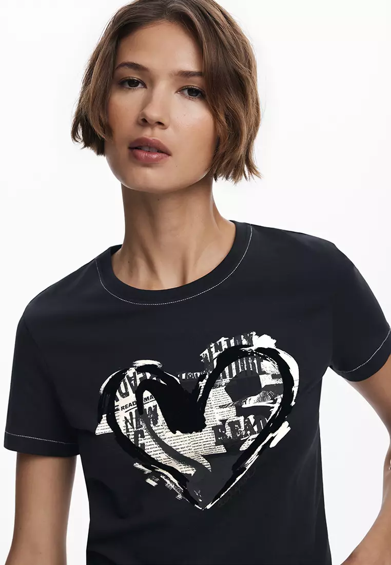 Newspaper heart T-shirt