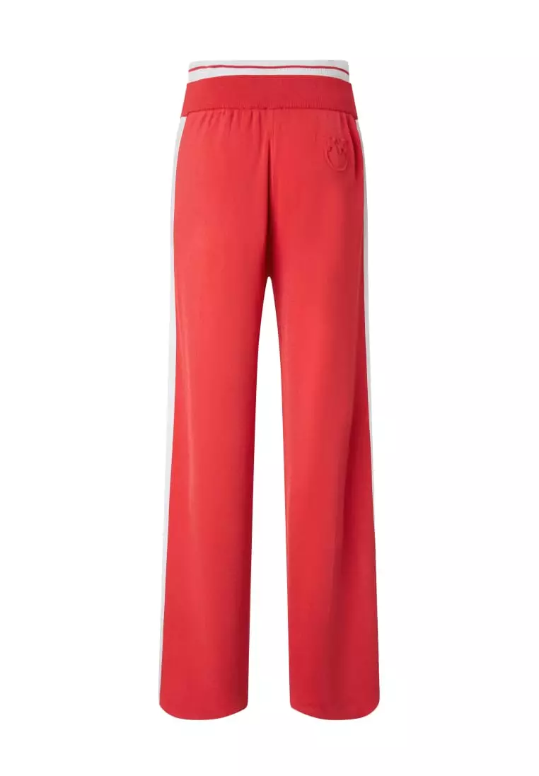 Jogger-inspired sporty trousers