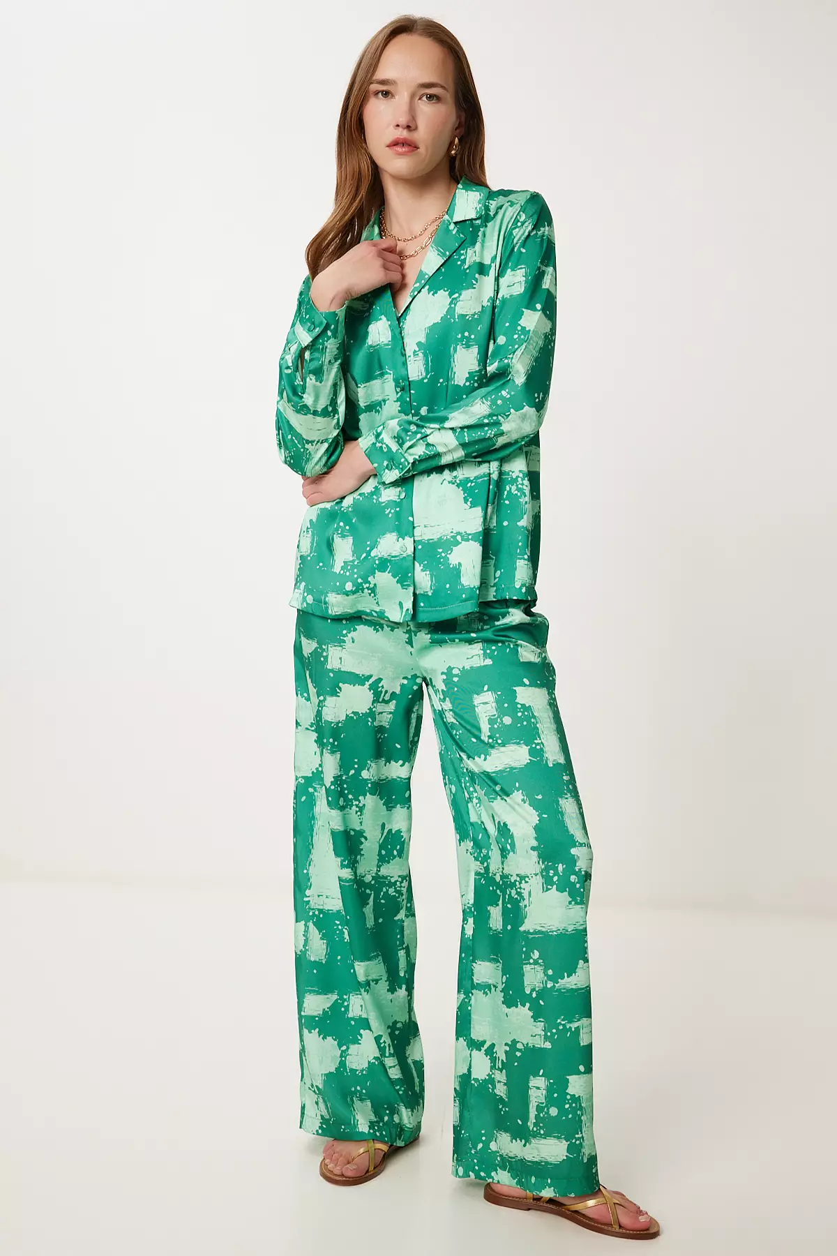 Women's Green Patterned Satin Shirt Pants Suit Fg00036