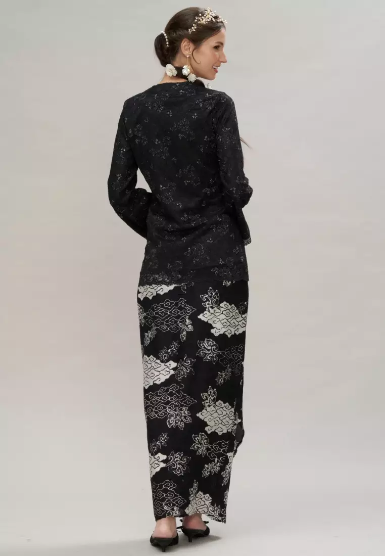 Black Intricate Lace Kebaya Top & Black Premium Batik Skirt Hari Raya