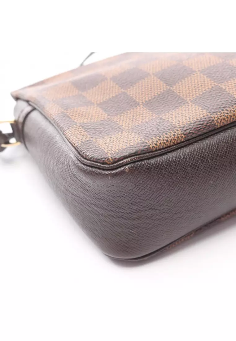 Pre-Loved Louis Vuitton Truth Makeup Damier  ebene Handbag PVC leather Brown