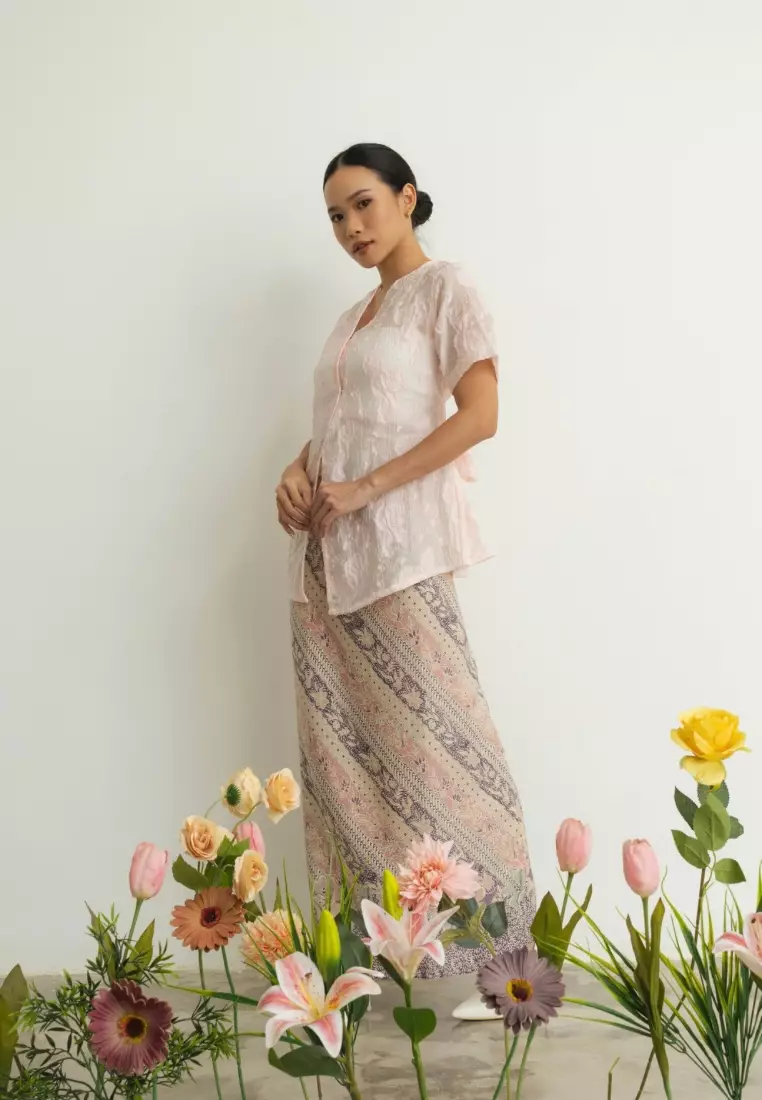 Azura kebaya blouse