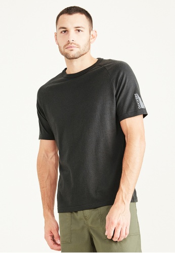 Dockers Men's Crewneck Pocket Short Sleeve T-Shirt 