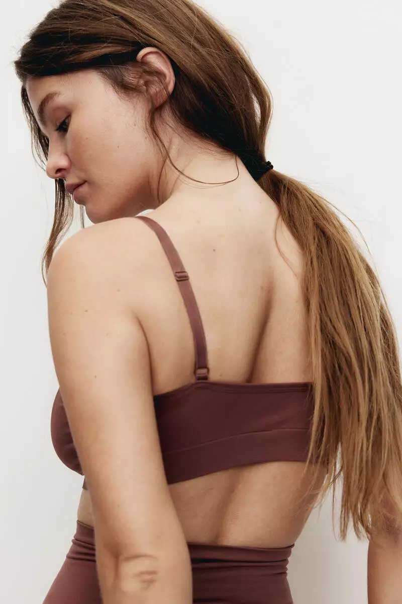 Seamless padded soft bra