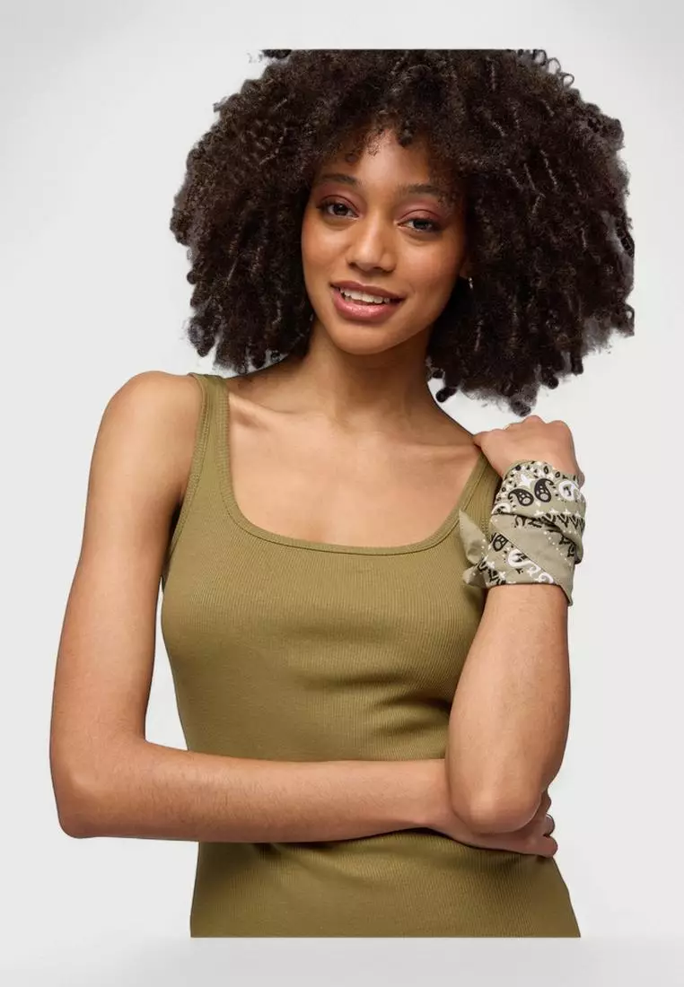 Woman Scarves/Foulard