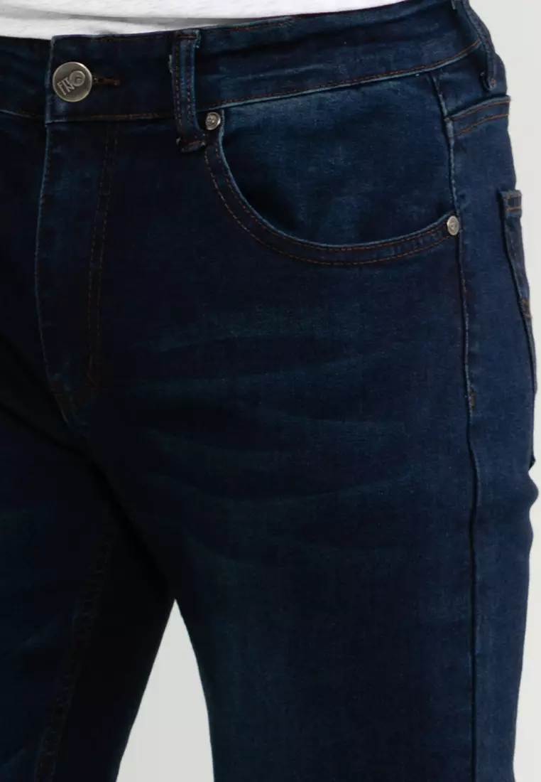 Straight Cut Stretchable Jeans