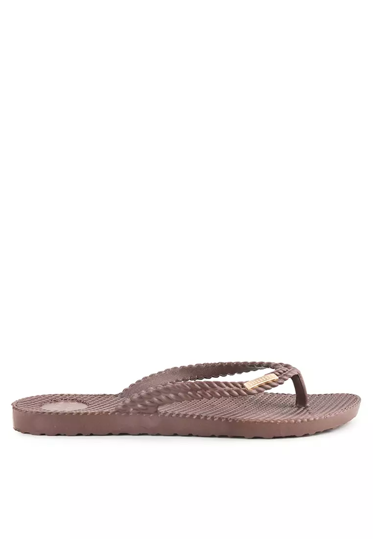 Kick Back Thong - Solid