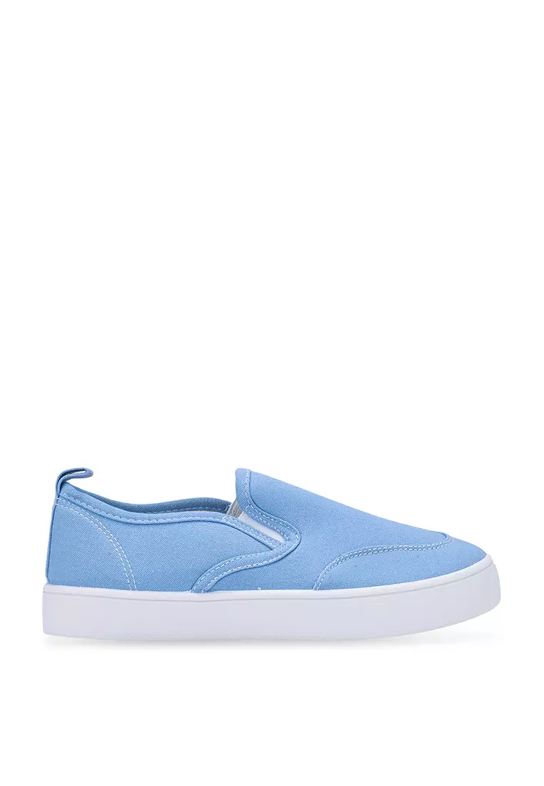 Light hot sale blue plimsolls