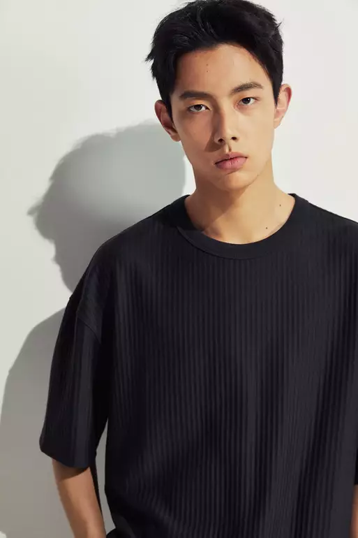 Loose Fit Ribbed T-shirt