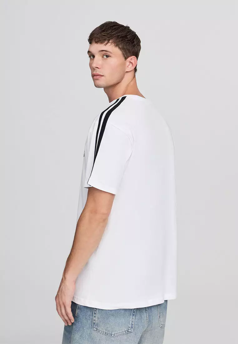 Man Short-Sleeved T-Shirt