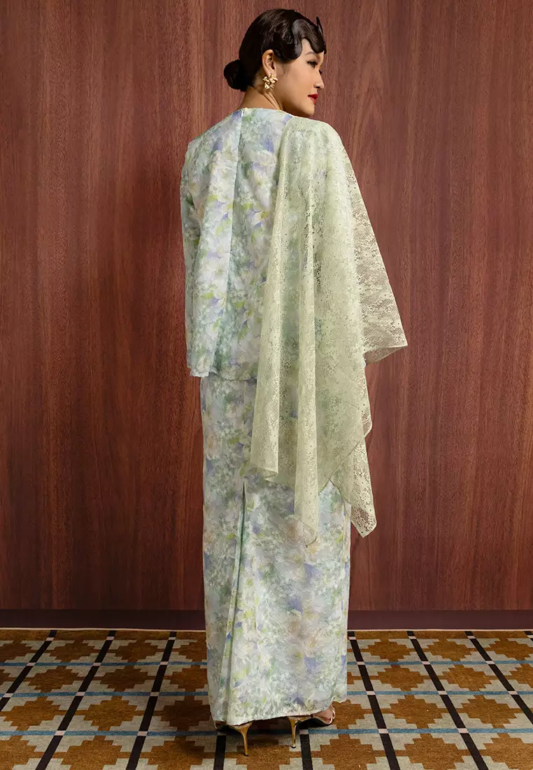 ARINA KEBAYA SET WITH SHAWL