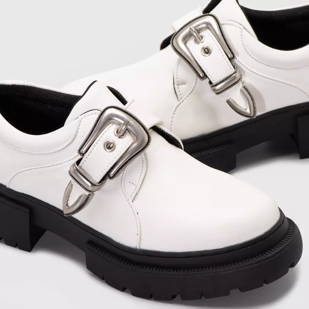 Laurenza Oxford White