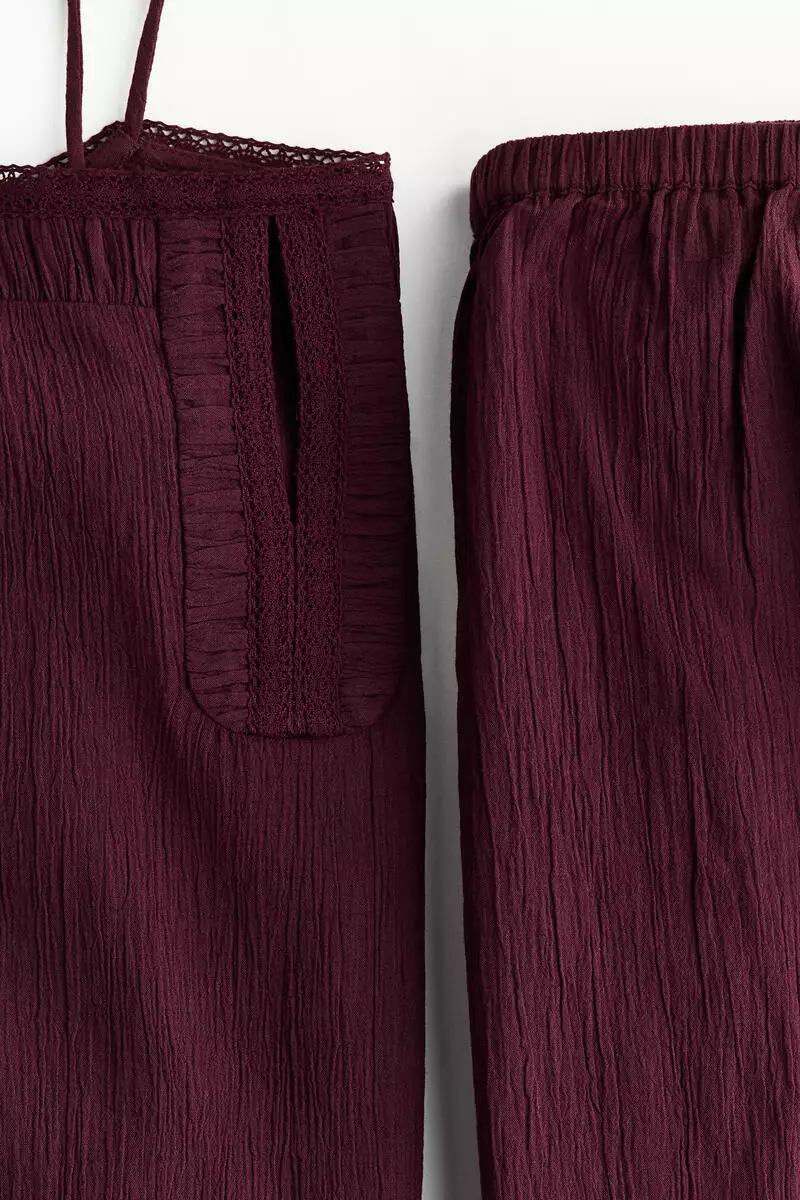 Lace-trimmed cotton pyjamas