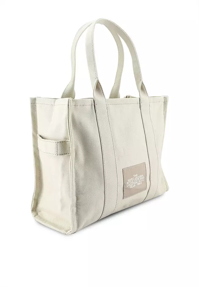The Large Traveler Tote Bag (nt)