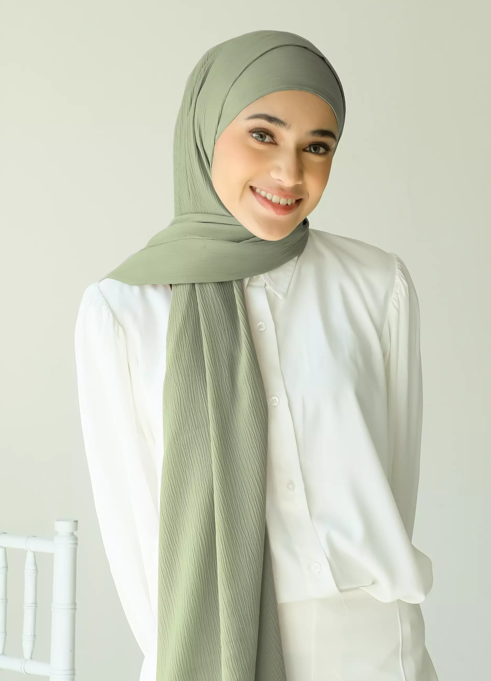 Sheera Shawl Avocado