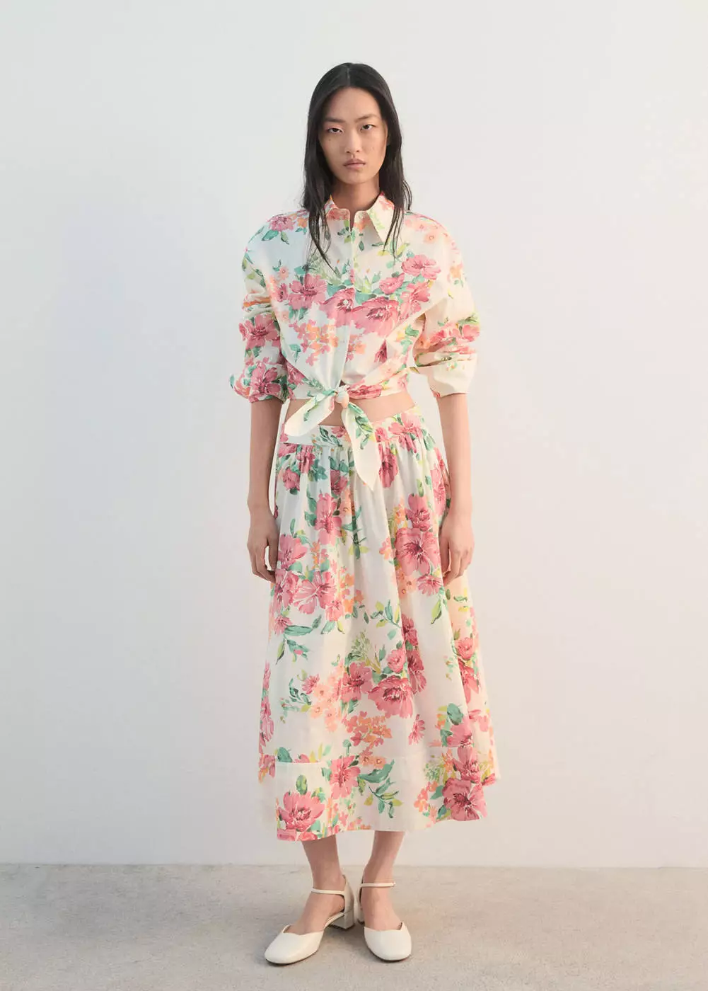 Rok midi bunga-bunga