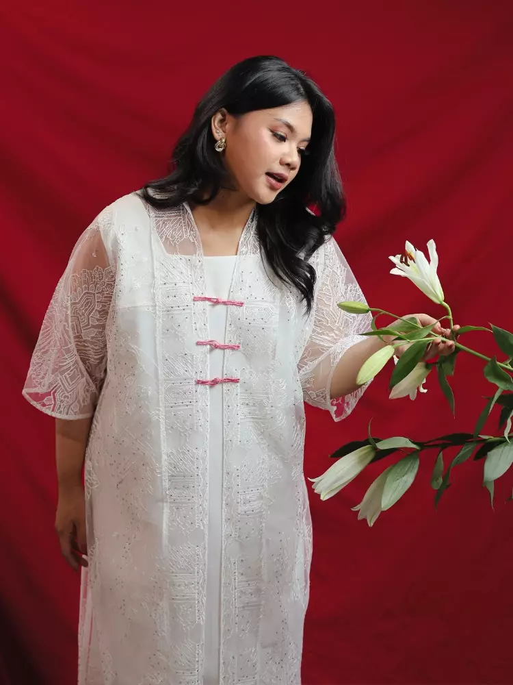 Xtramiles Ladies dress gouw dress broken white