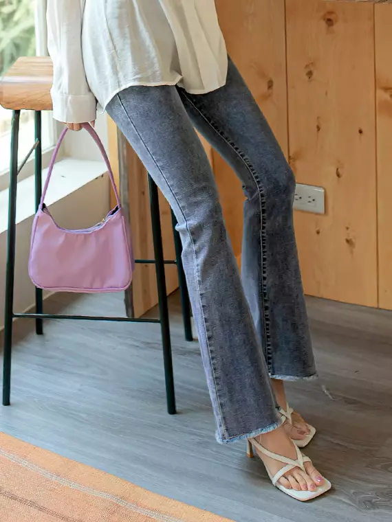 Womens Classic Denim Pants High Waist Slim Fit Elastic Ruched Full-Length  Bell Bottom Curvy Jeans at  Women's Jeans store