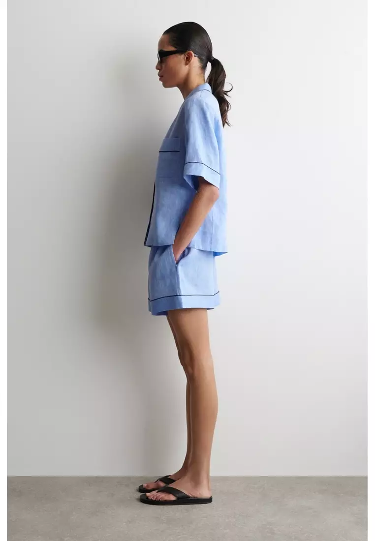 CONTRAST-PIPED LINEN RESORT SHIRT