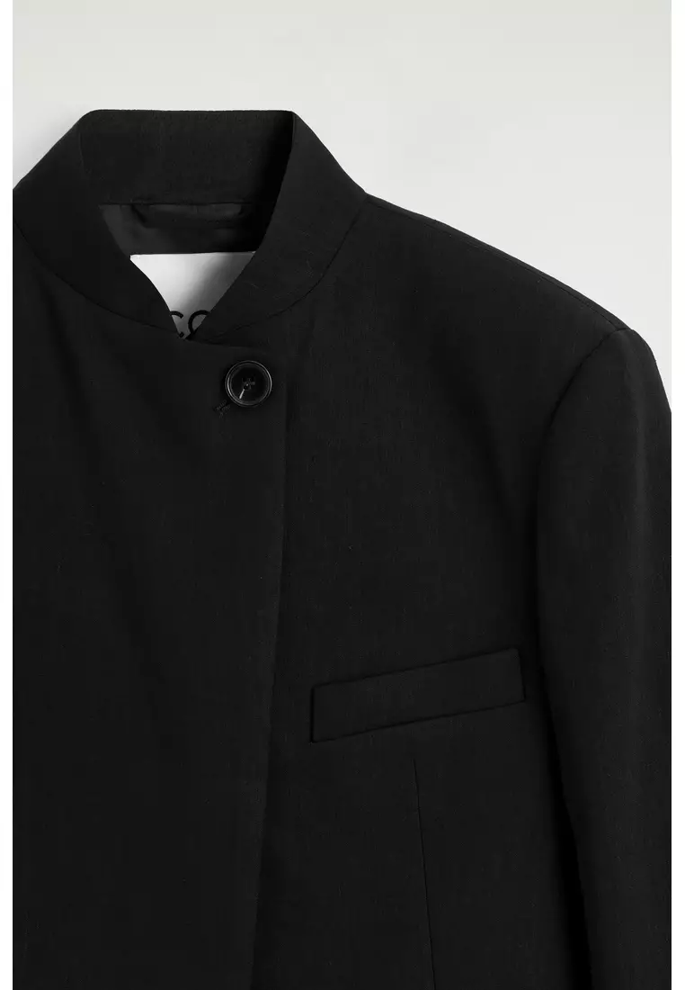 CROPPED STRUCTURED LINEN BLAZER