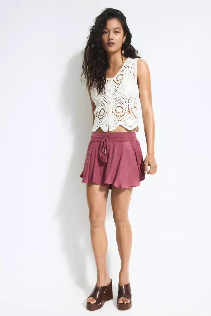 Airy drawstring shorts