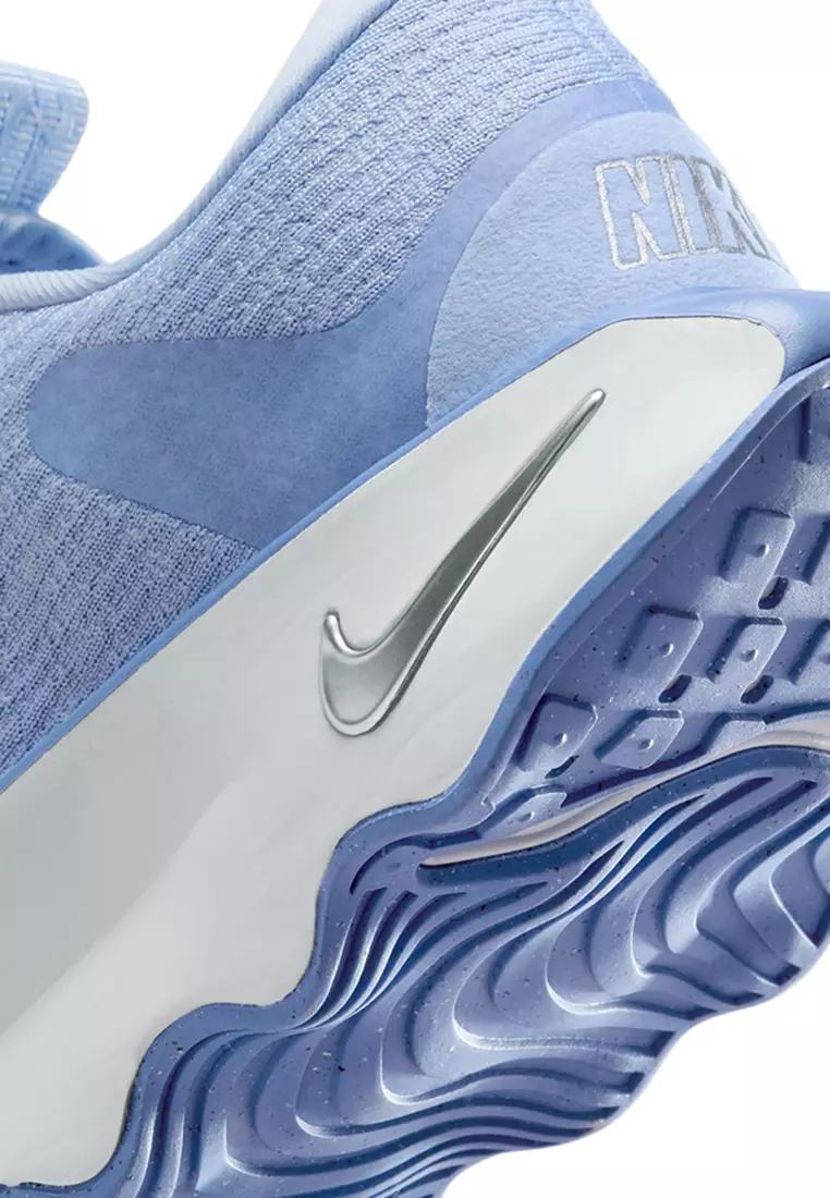 Motiva Walking Shoes