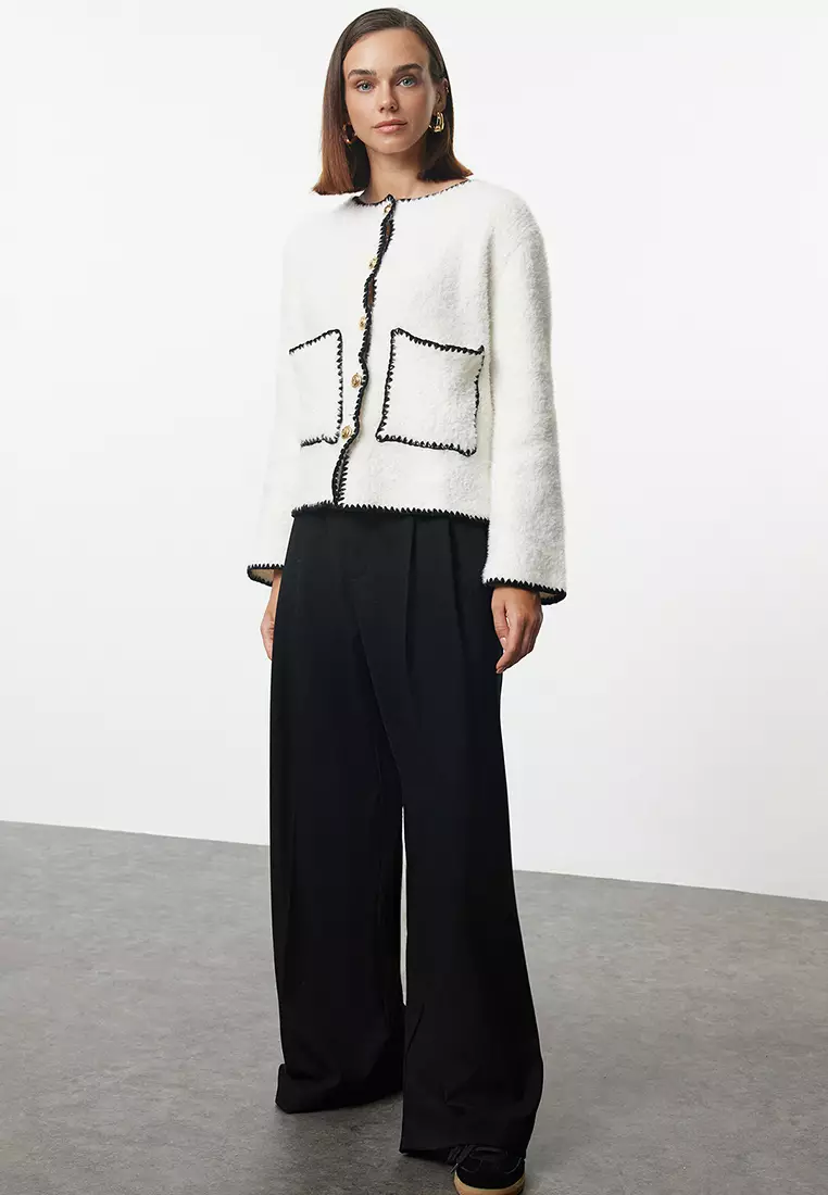 Ecru Fluffy Soft Texture Jacket Look Knitwear Cardigan TWOAW25HI00009