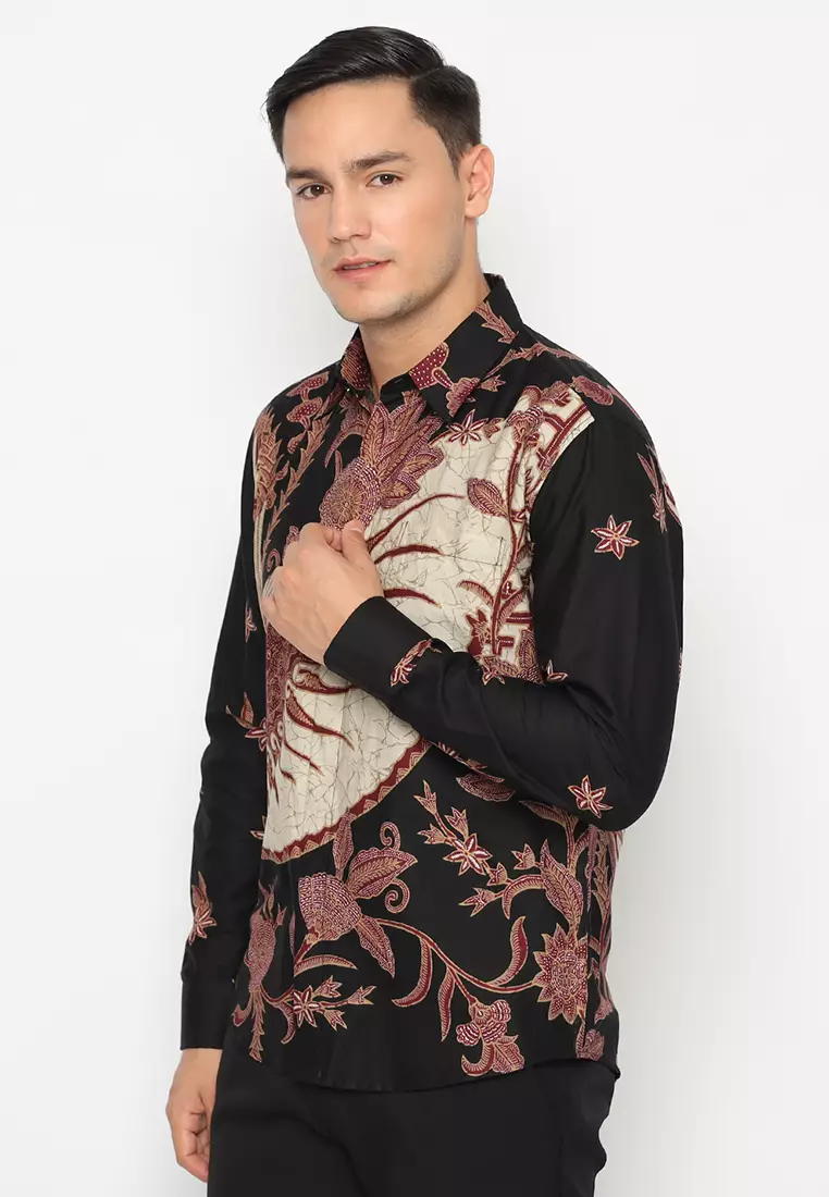 Kemeja Batik Slimfit Janggala - Black/Maroon