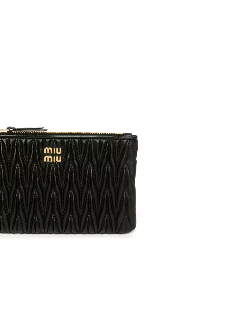 網上選購MIU MIU MIU MIU Matelasse Nappa納帕皮革收納袋2023 系列