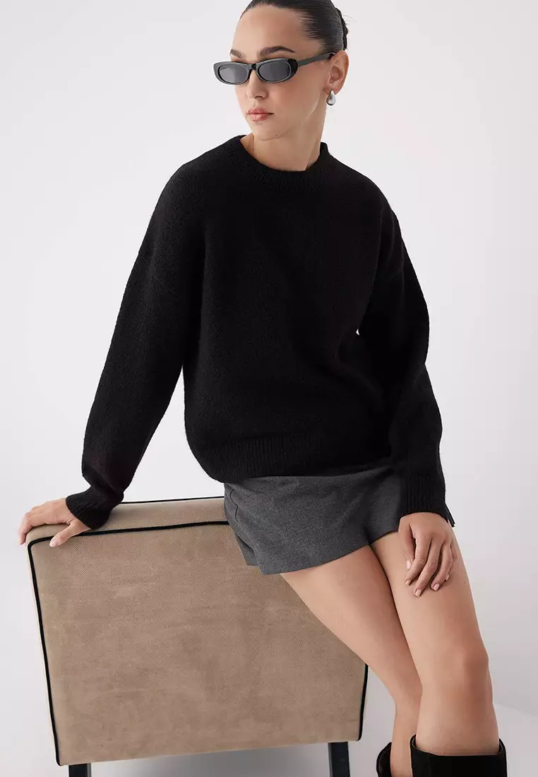 Black Alpaca Wool Blended Premium/Special Yarn Wide Fit Basic Knitwear Sweater