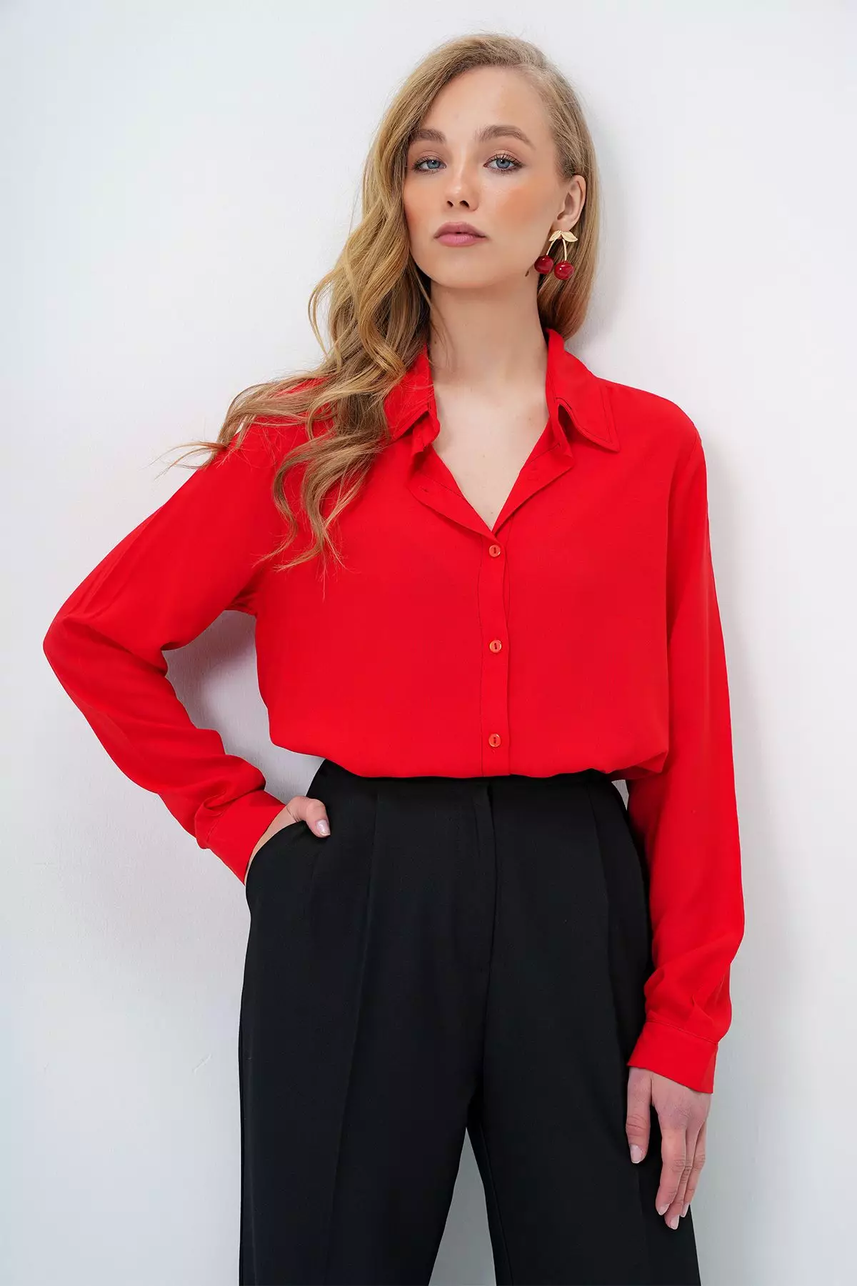 Women's Red Basic Viscon Woven Shirt Alc-X5442