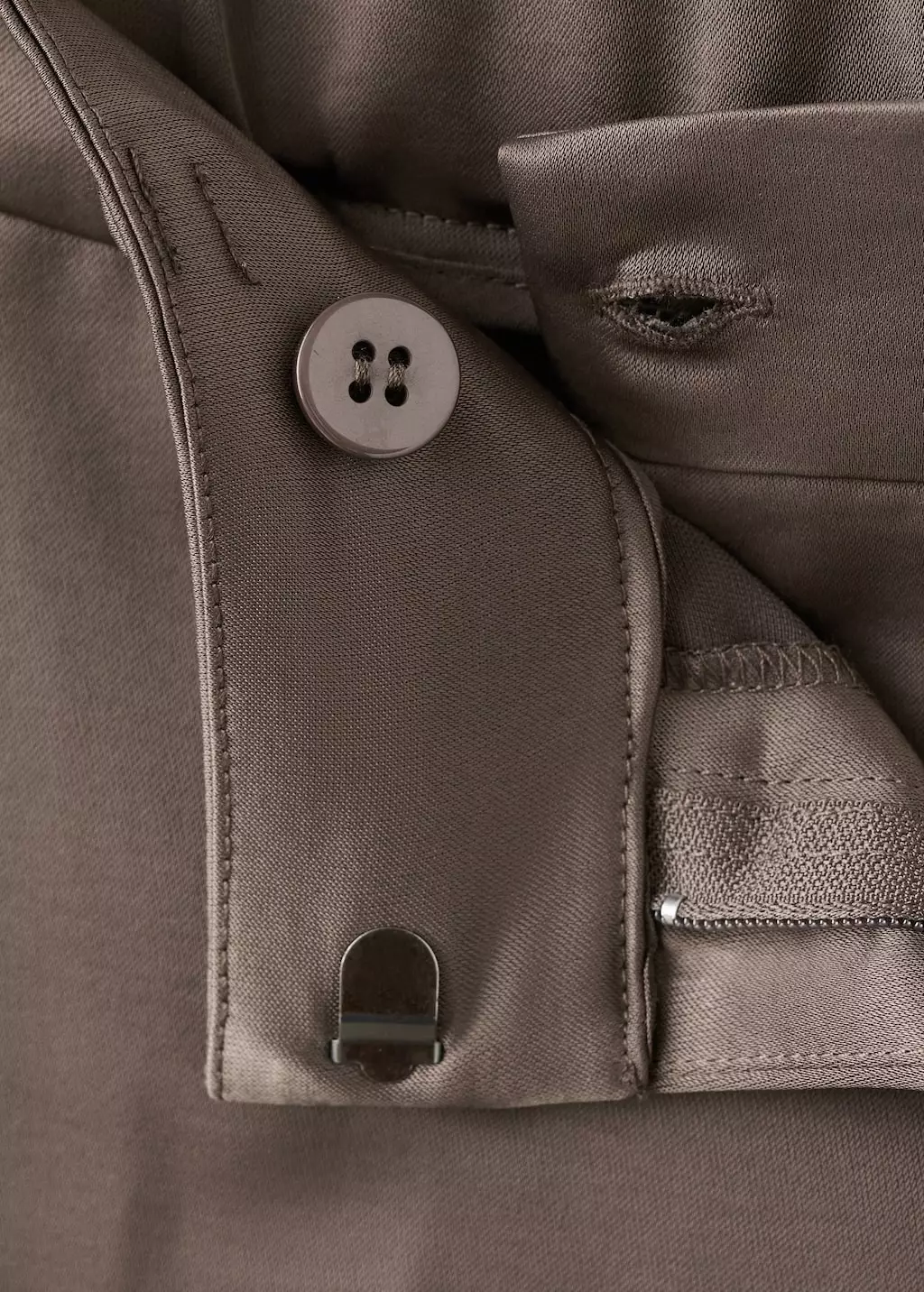 Celana straight satin