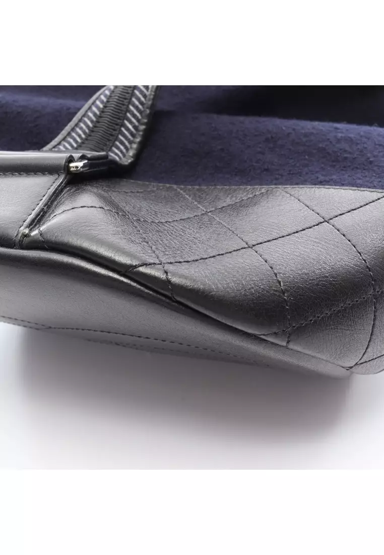 Pre-Loved Chanel embroidery drawstring Shoulder bag wool leather Navy black silver hardware