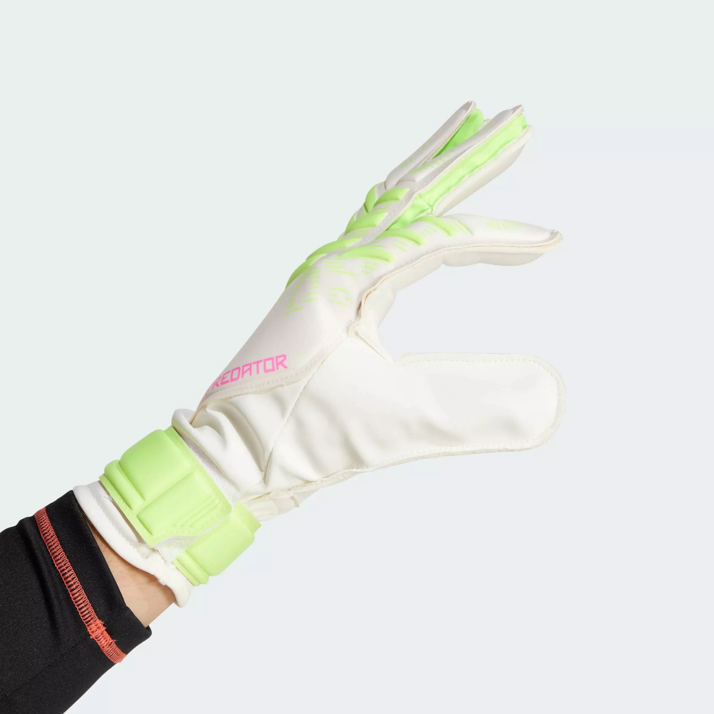 Football Predator Training Goalkeeper Gloves Unisex White JH3806