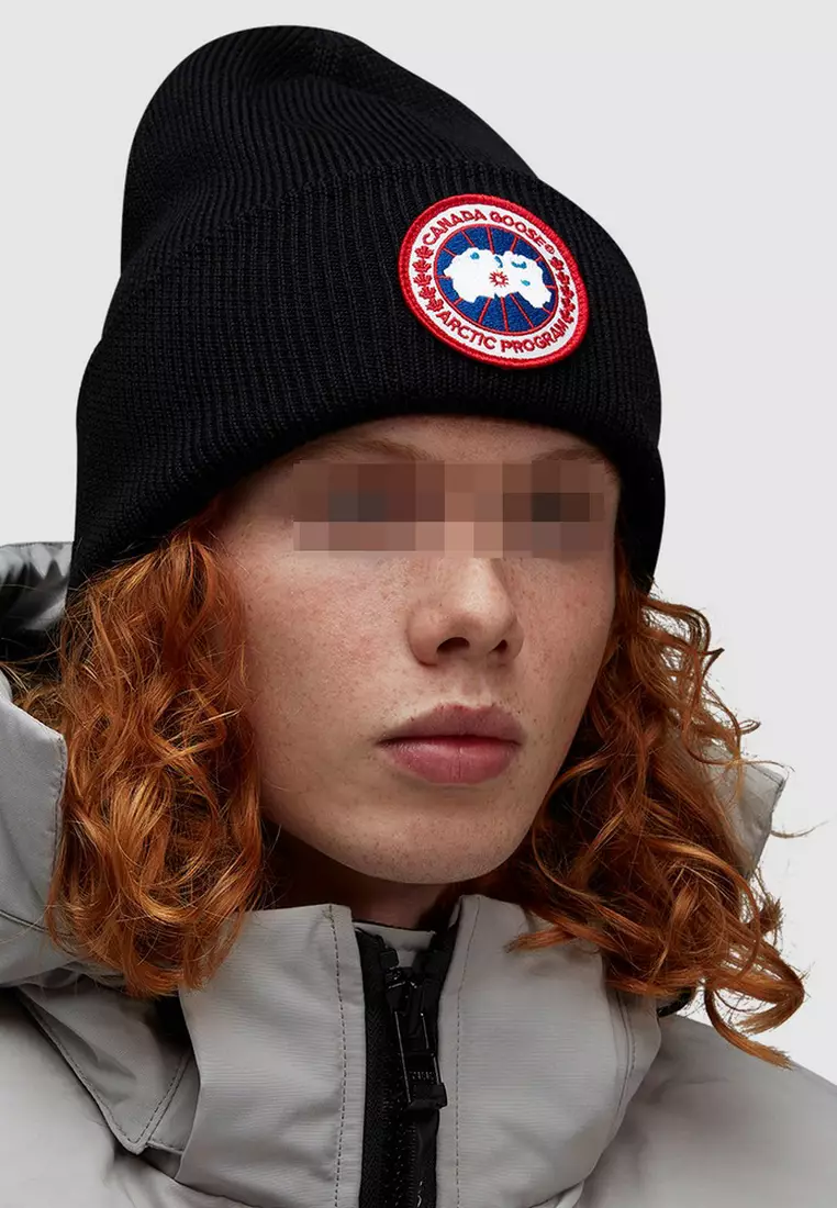 Buy Canada Goose Arctic Toque Beanie in Black for UNISEX 2025