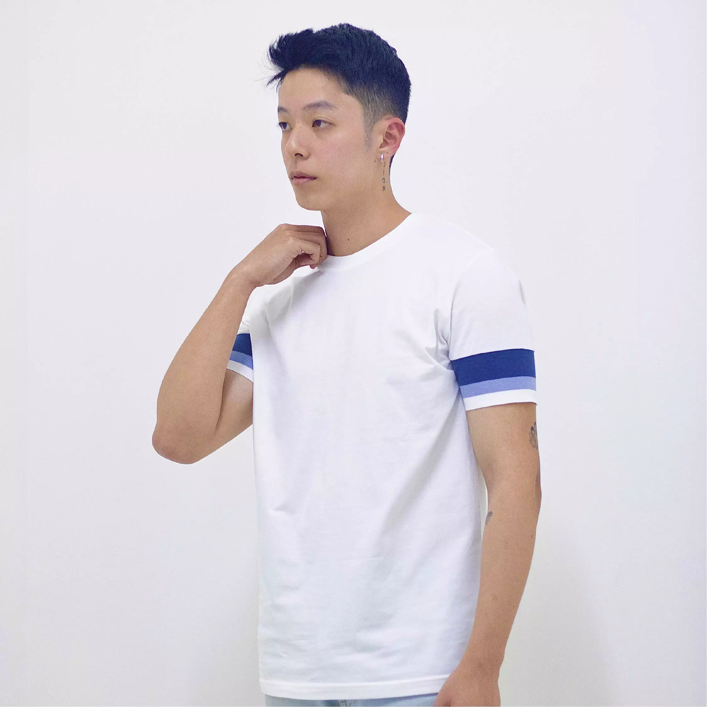 Kale Dios White Denim / Tshirt Pria Premium Cotton  Lengan Pendek