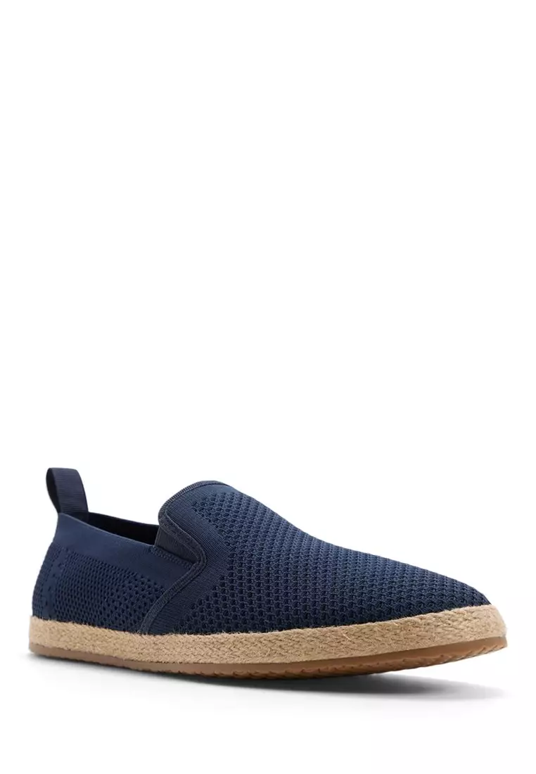 Tultarosa Slip Ons